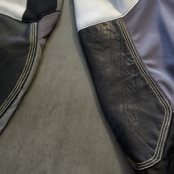 Fly Racing Kinetic Vector Race Pants Black/White/Gray Adult Size 28 Nwt - Picture 12 of 14